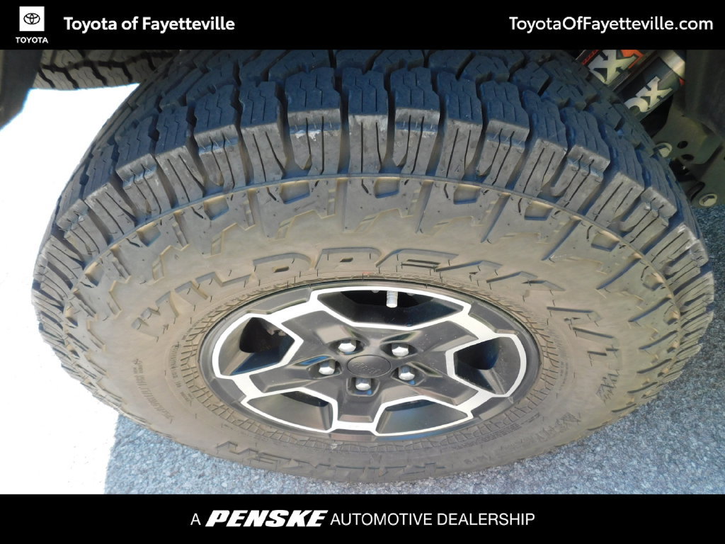 Used 2023 Jeep Gladiator Mojave w/ LED Lighting Group AWD/4WD image 7