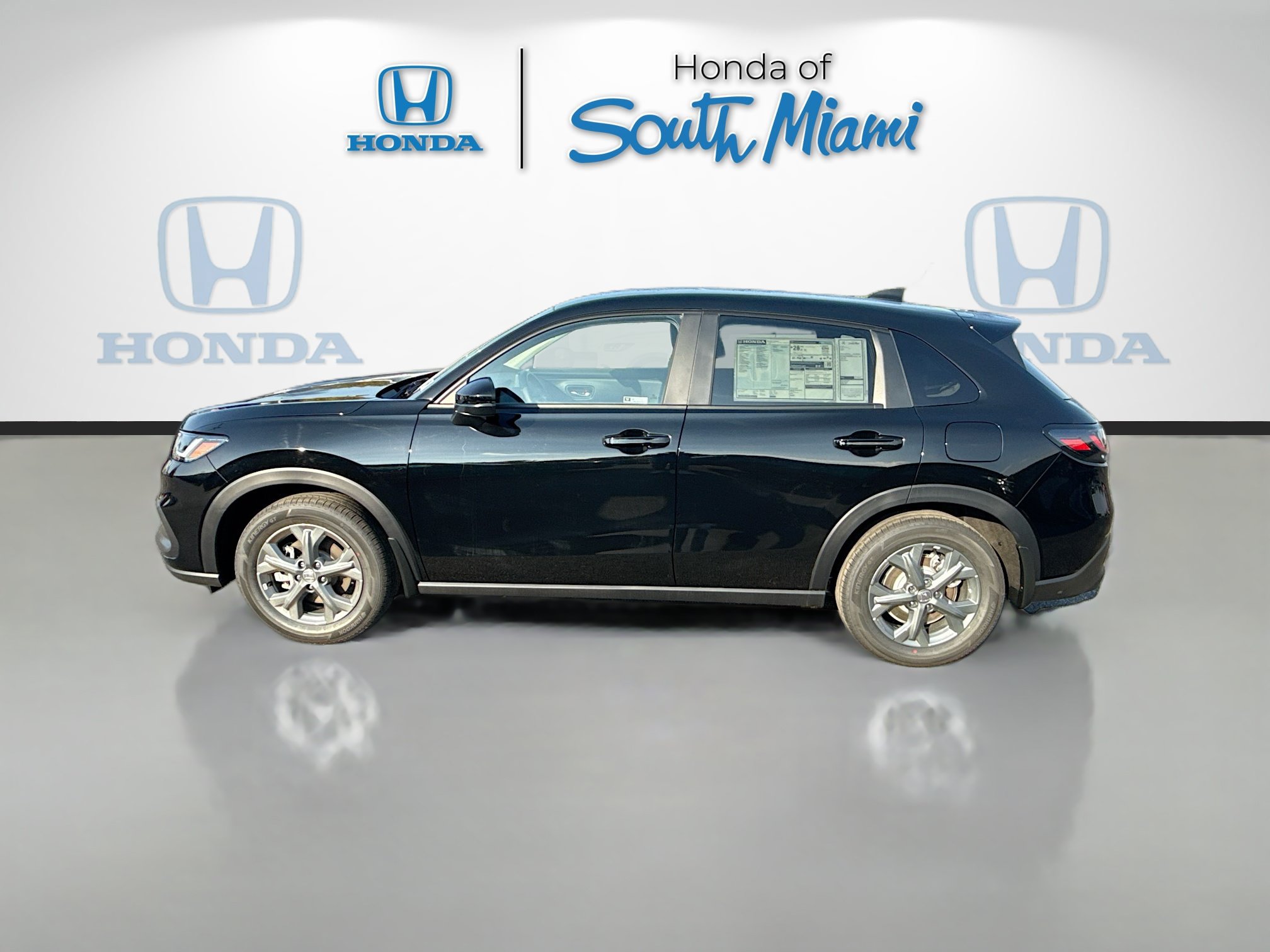 Certified 2026 Honda HR-V LX image 4