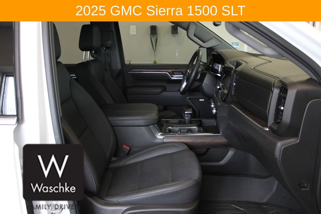 Used 2025 GMC Sierra 1500 SLT w/ SLT Premium Plus Package AWD/4WD image 26