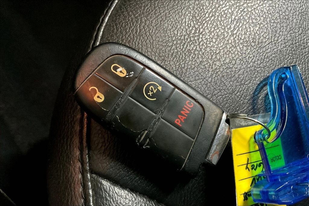 Used 2020 Jeep Compass Limited image 34