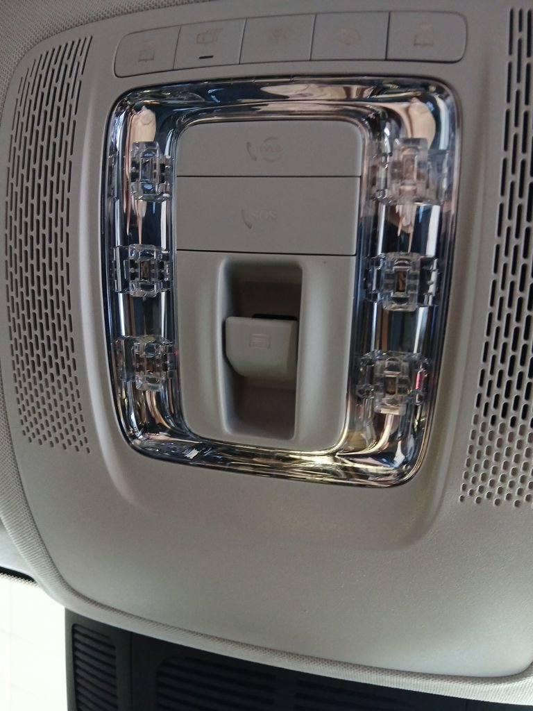 Used 2024 Mercedes-Benz GLS 450 4MATIC image 46