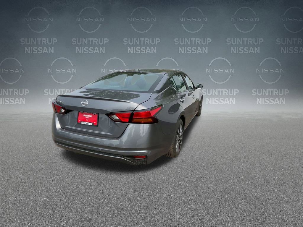 Used 2025 Nissan Altima 2.5 SV image 8