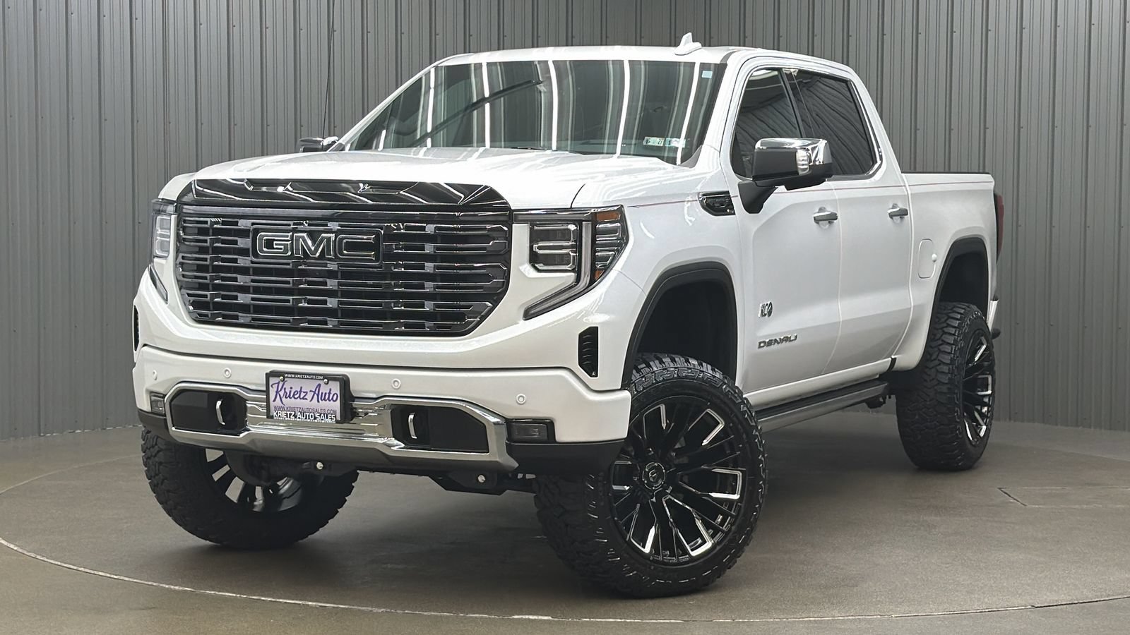 Used 2025 GMC Sierra 1500 Denali Ultimate AWD/4WD image 1