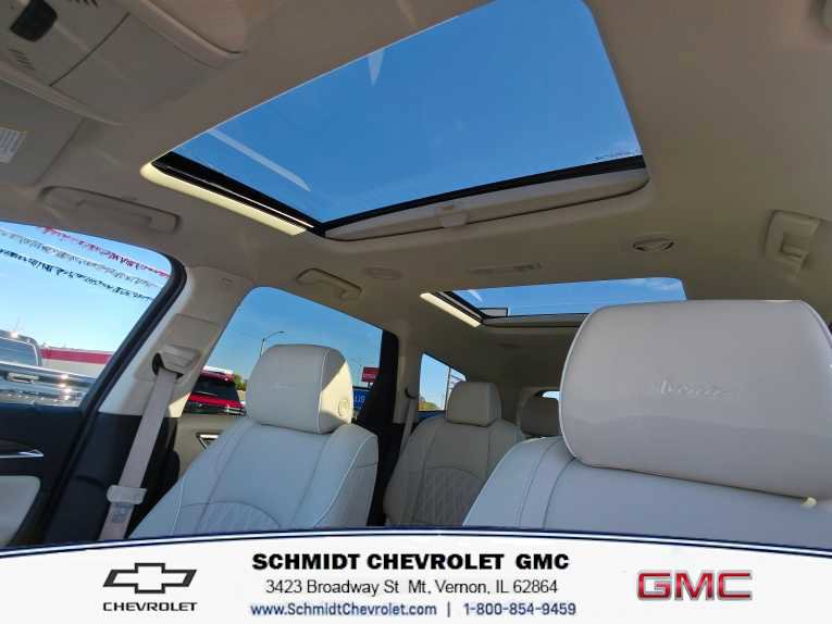 Used 2024 Buick Enclave Avenir w/ Avenir Technology Package image 21