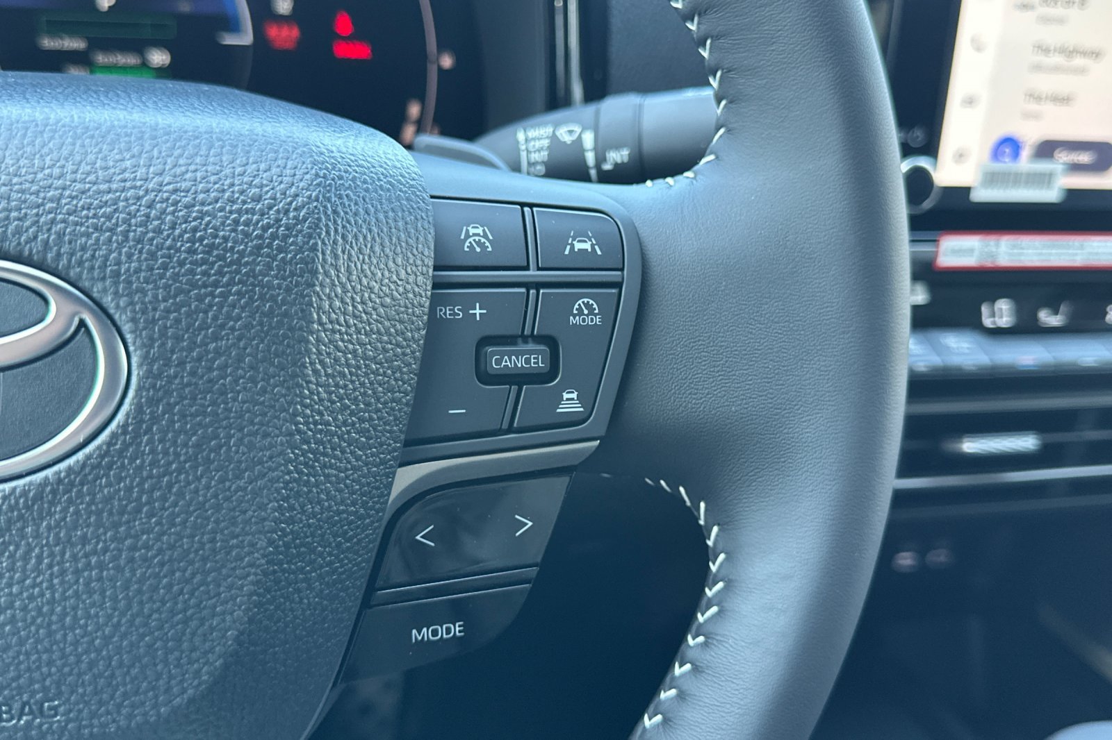 New 2026 Toyota Camry SE FWD image 28