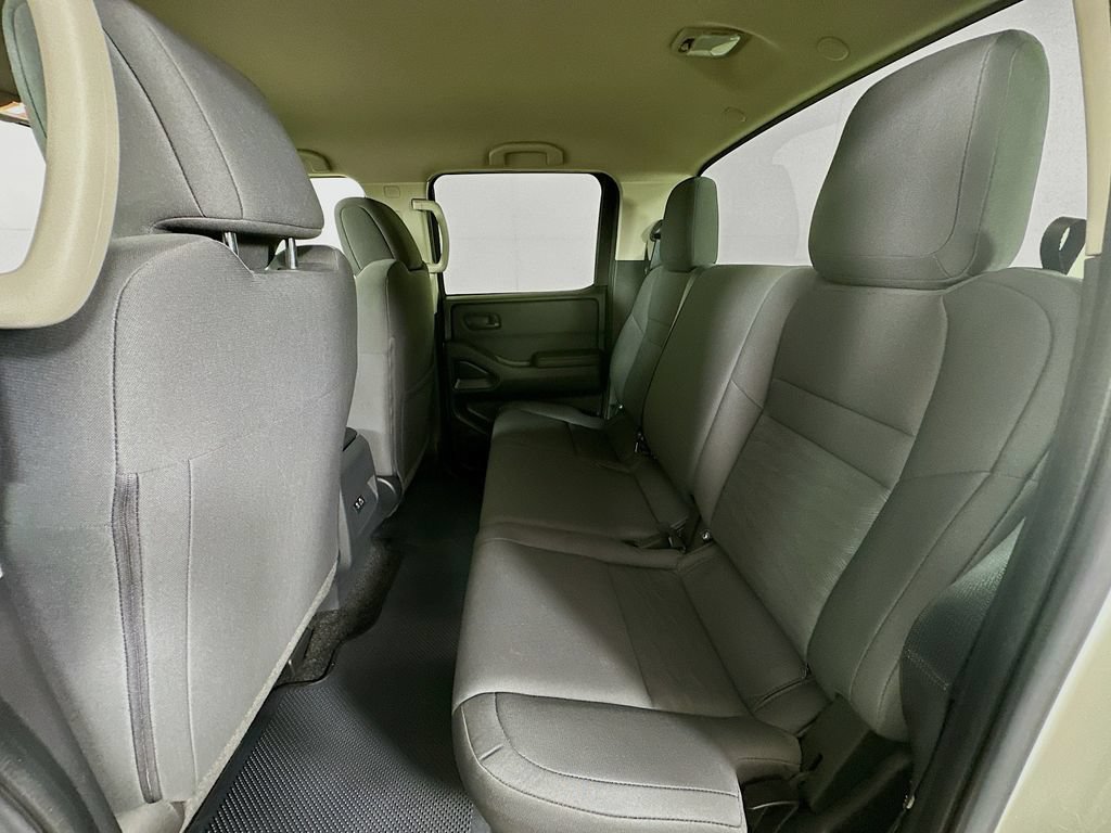 Used 2025 Nissan Frontier S RWD image 23
