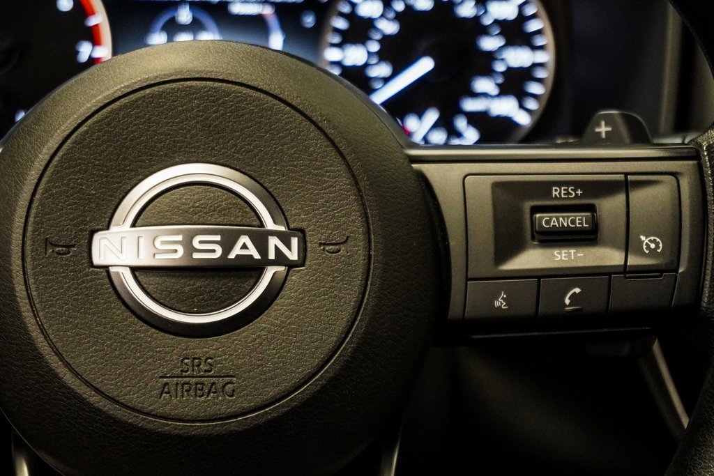 Used 2023 Nissan Rogue S image 13