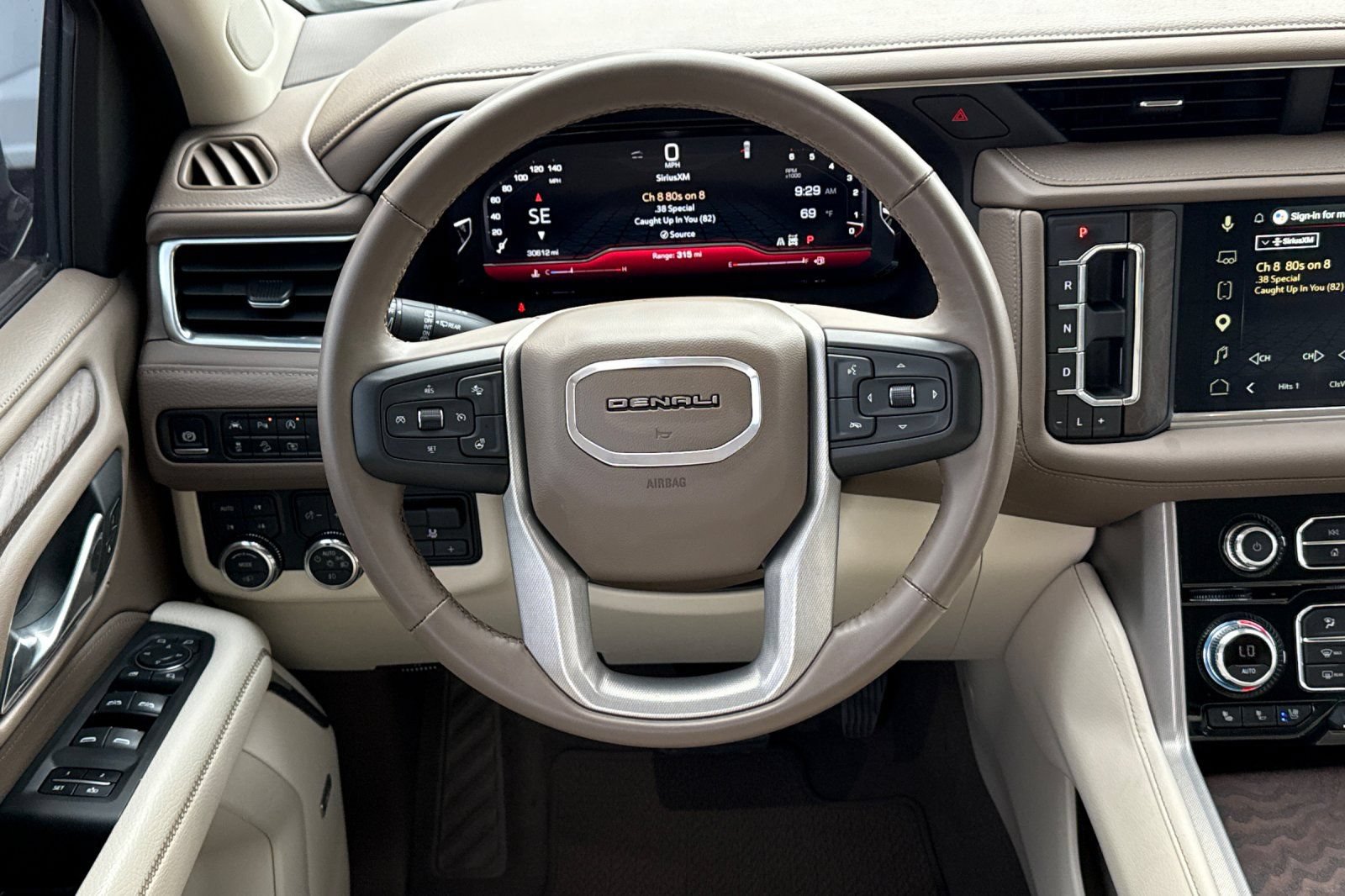 Used 2024 GMC Yukon Denali w/ Max Trailering Package AWD/4WD image 14