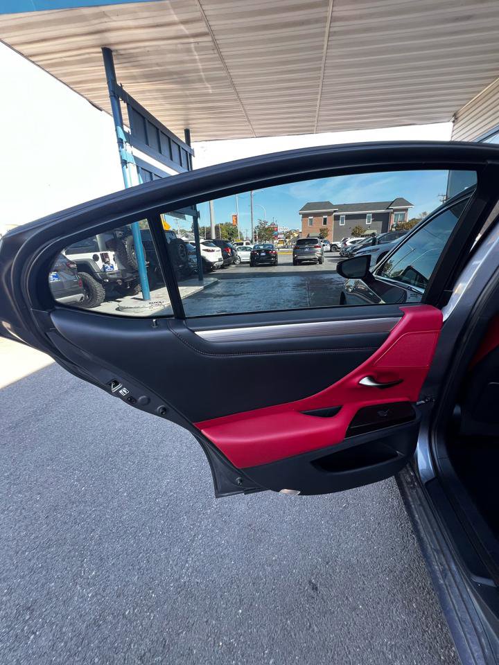 Used 2019 Lexus ES 350 F Sport w/ Accessory Package 2 FWD image 9