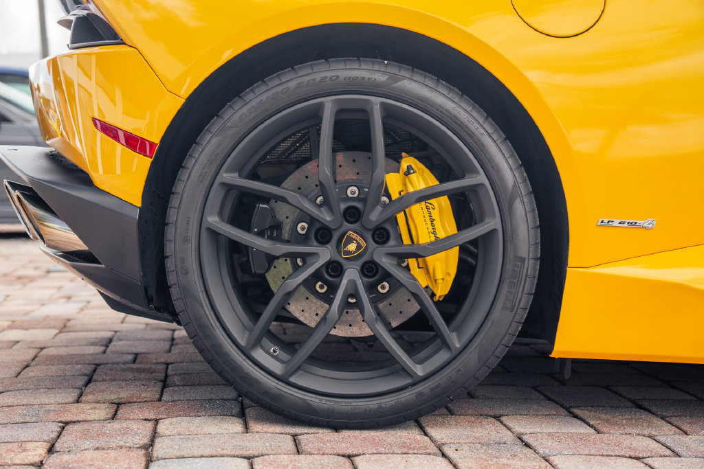 Used 2016 Lamborghini Huracan LP 610-4 AWD/4WD image 14