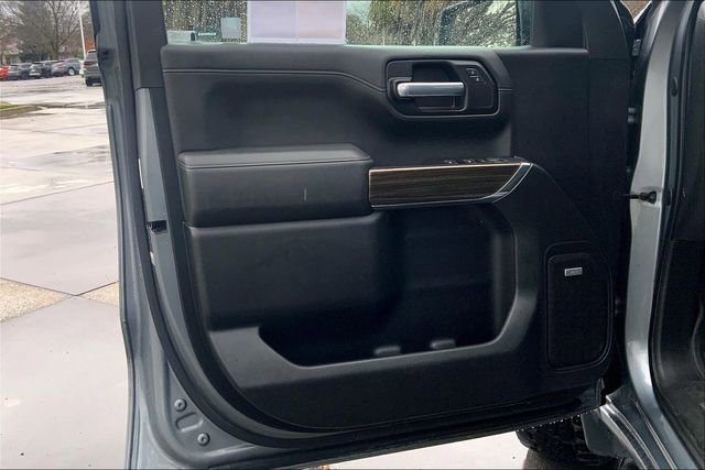 Used 2021 Chevrolet Silverado 1500 LT Trail Boss w/ Convenience Package II image 23