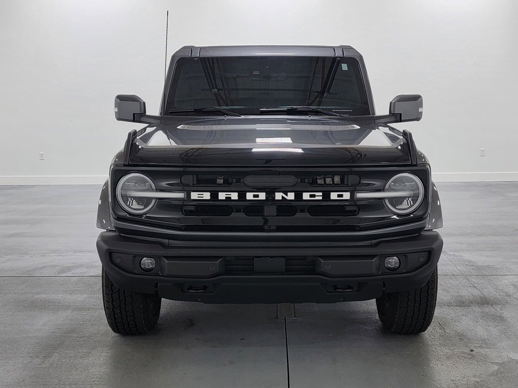Used 2024 Ford Bronco Outer Banks AWD/4WD image 3