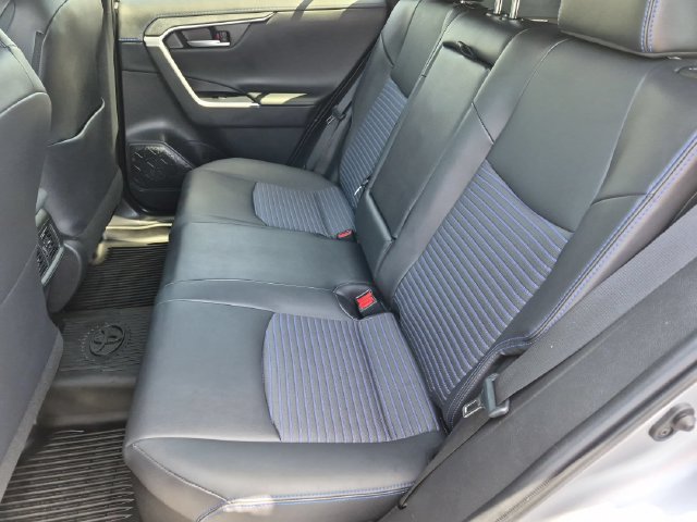 Used 2022 Toyota RAV4 XSE AWD/4WD image 18