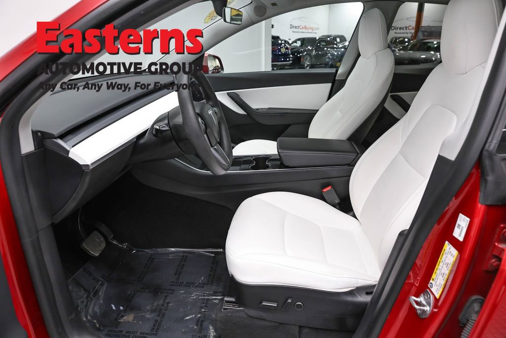 Used 2021 Tesla Model Y Long Range image 14