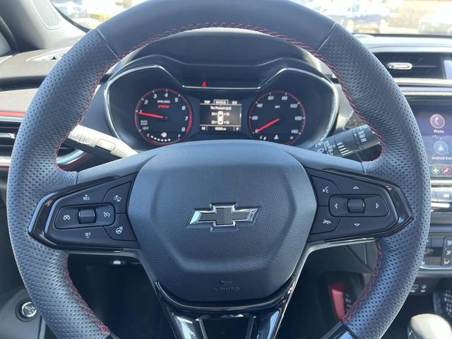 Used 2023 Chevrolet TrailBlazer RS w/ Sun and Liftgate Package FWD image 21