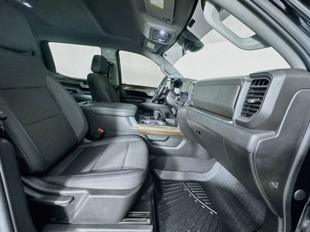 Used 2024 Chevrolet Silverado 1500 RST RWD image 34