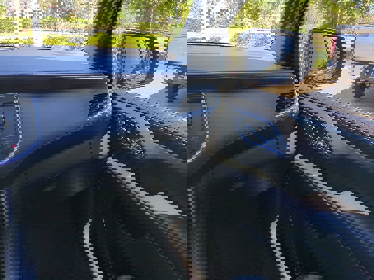 Used 2022 Chevrolet Tahoe Z71 AWD/4WD image 17