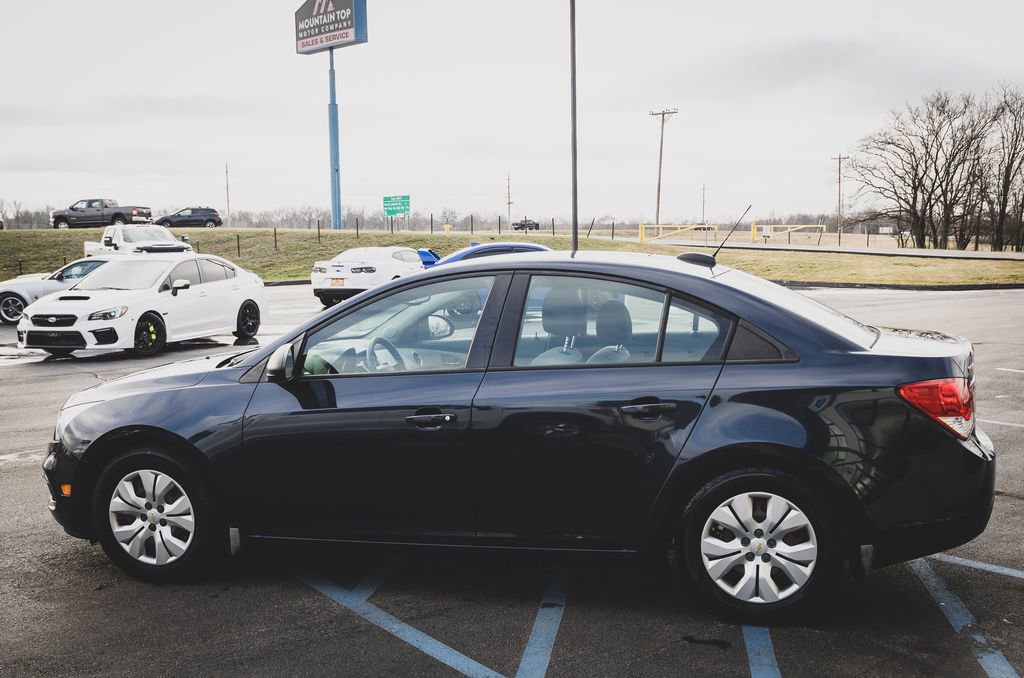 Used 2016 Chevrolet Cruze LS image 7