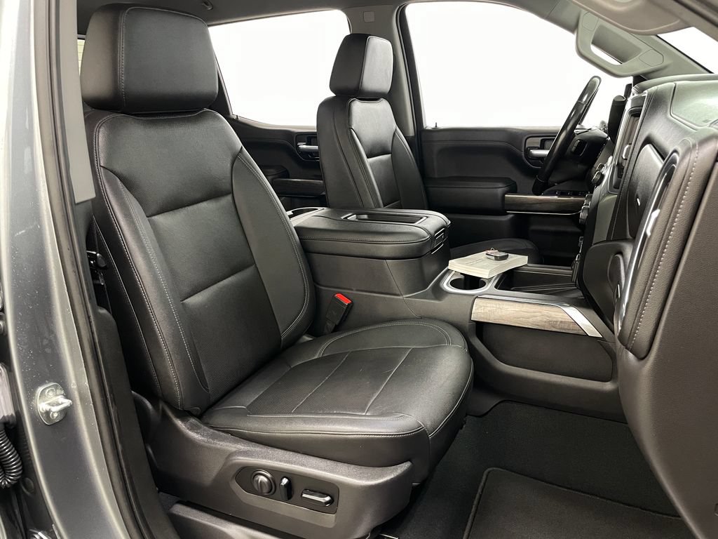 Certified 2021 Chevrolet Silverado 1500 LTZ w/ Technology Package AWD/4WD image 42