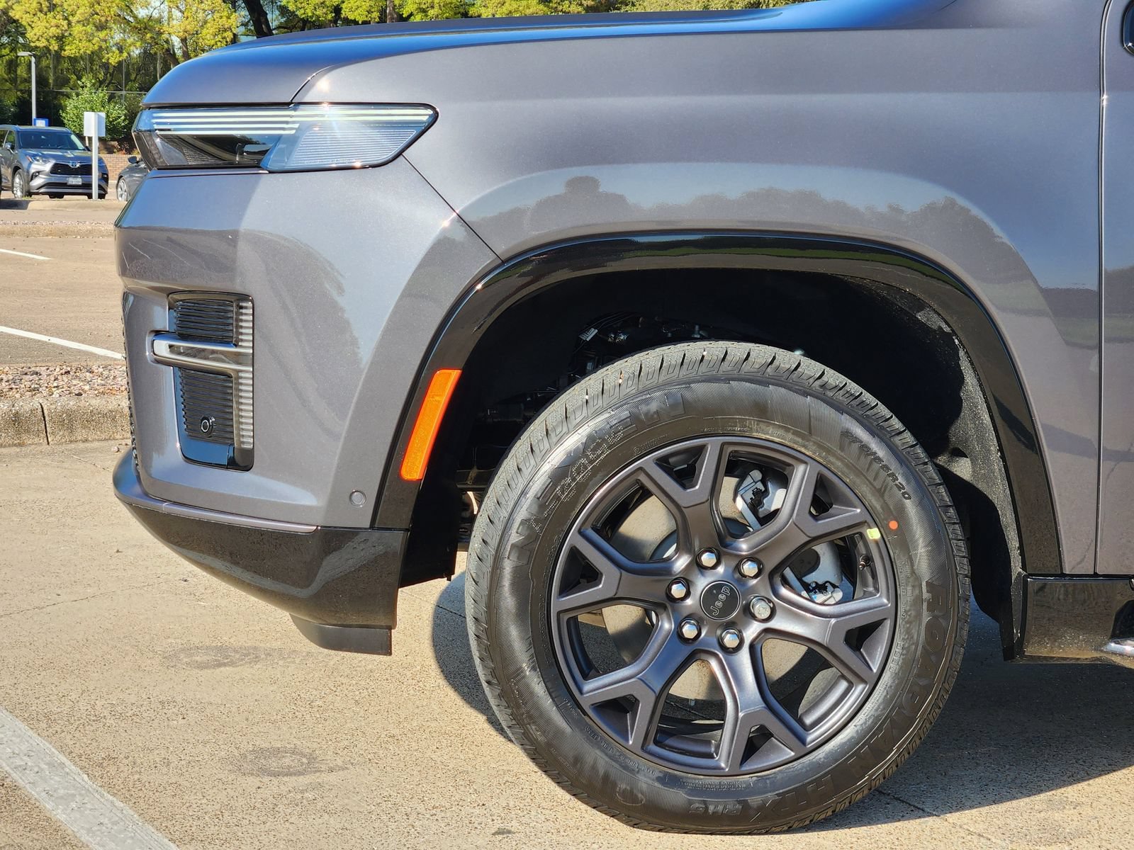 New 2026 Jeep Grand Wagoneer Limited AWD/4WD image 8