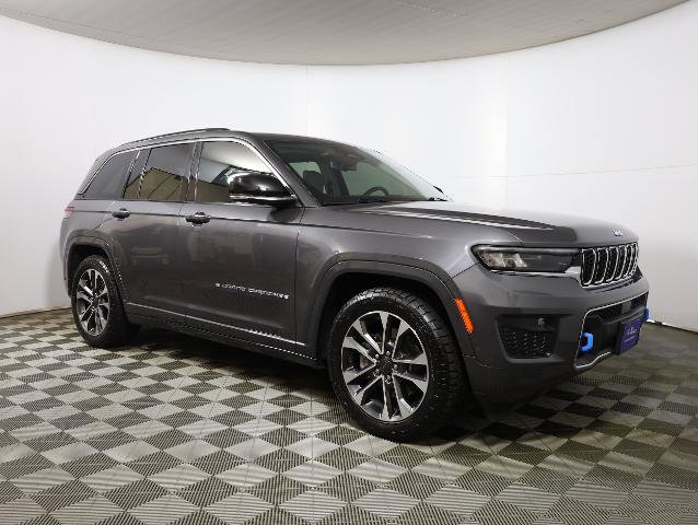 Used 2022 Jeep Grand Cherokee Overland w/ Advanced Protech Group III AWD/4WD image 4