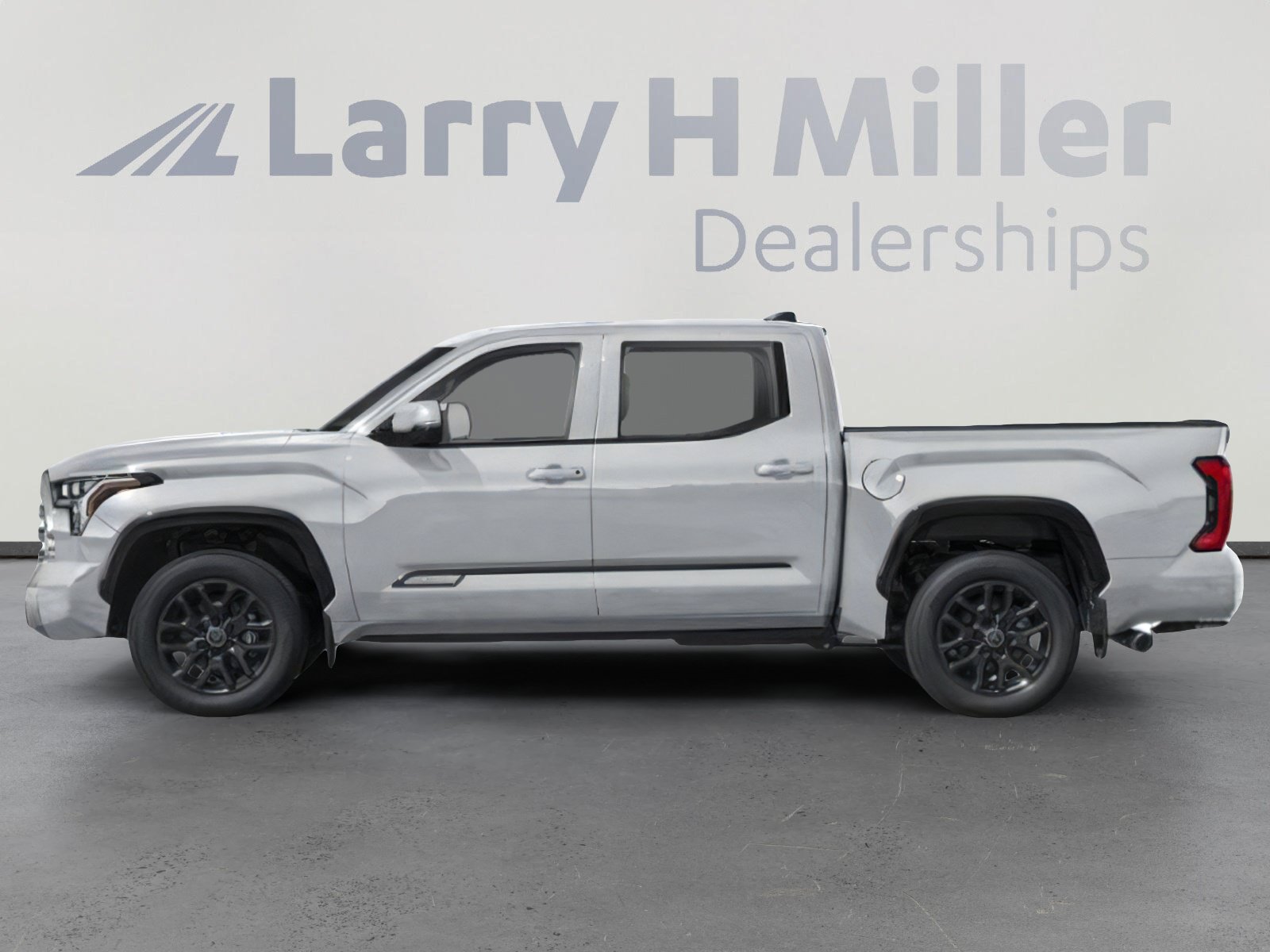 New 2026 Toyota Tundra Platinum AWD/4WD image 3