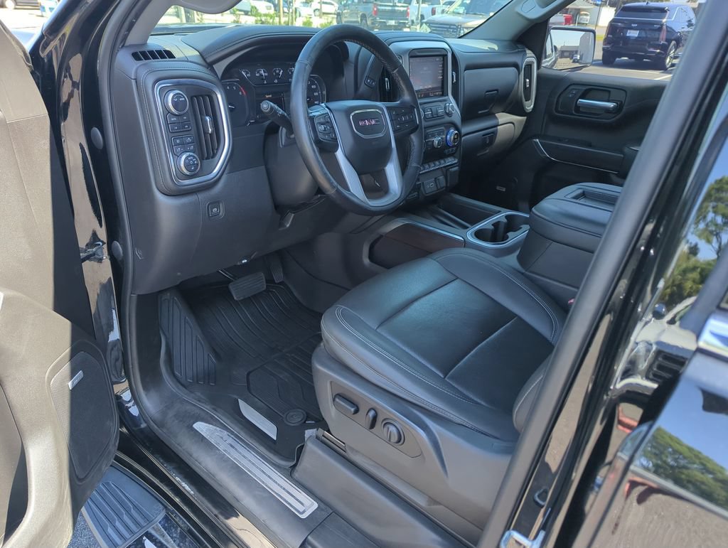 Used 2021 GMC Sierra 1500 SLT w/ SLT Premium Plus Package AWD/4WD image 10