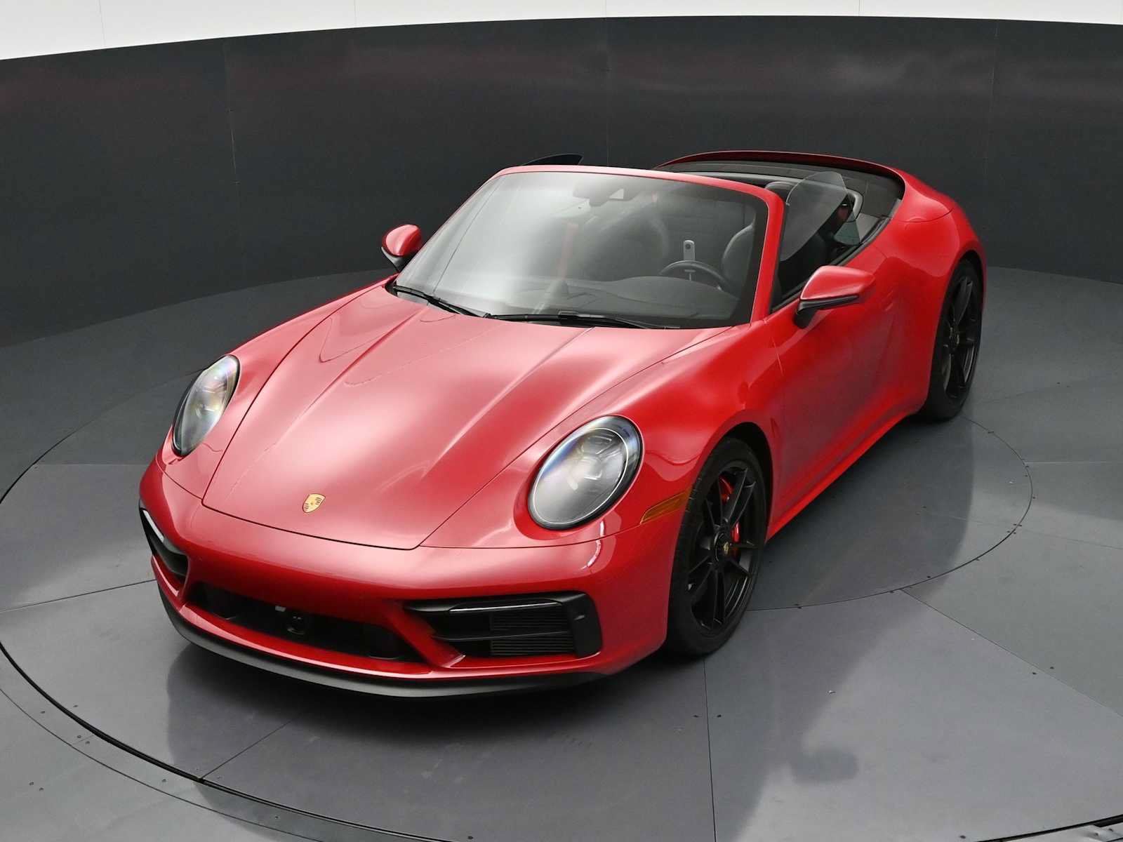 Certified 2024 Porsche 911 Carrera GTS RWD image 31