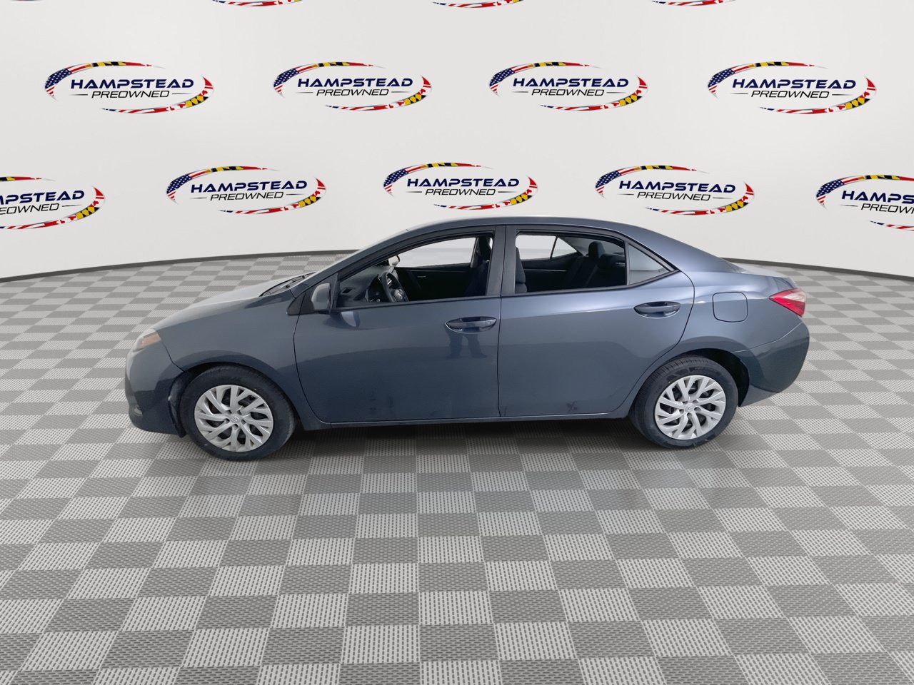 Used 2018 Toyota Corolla LE FWD image 5