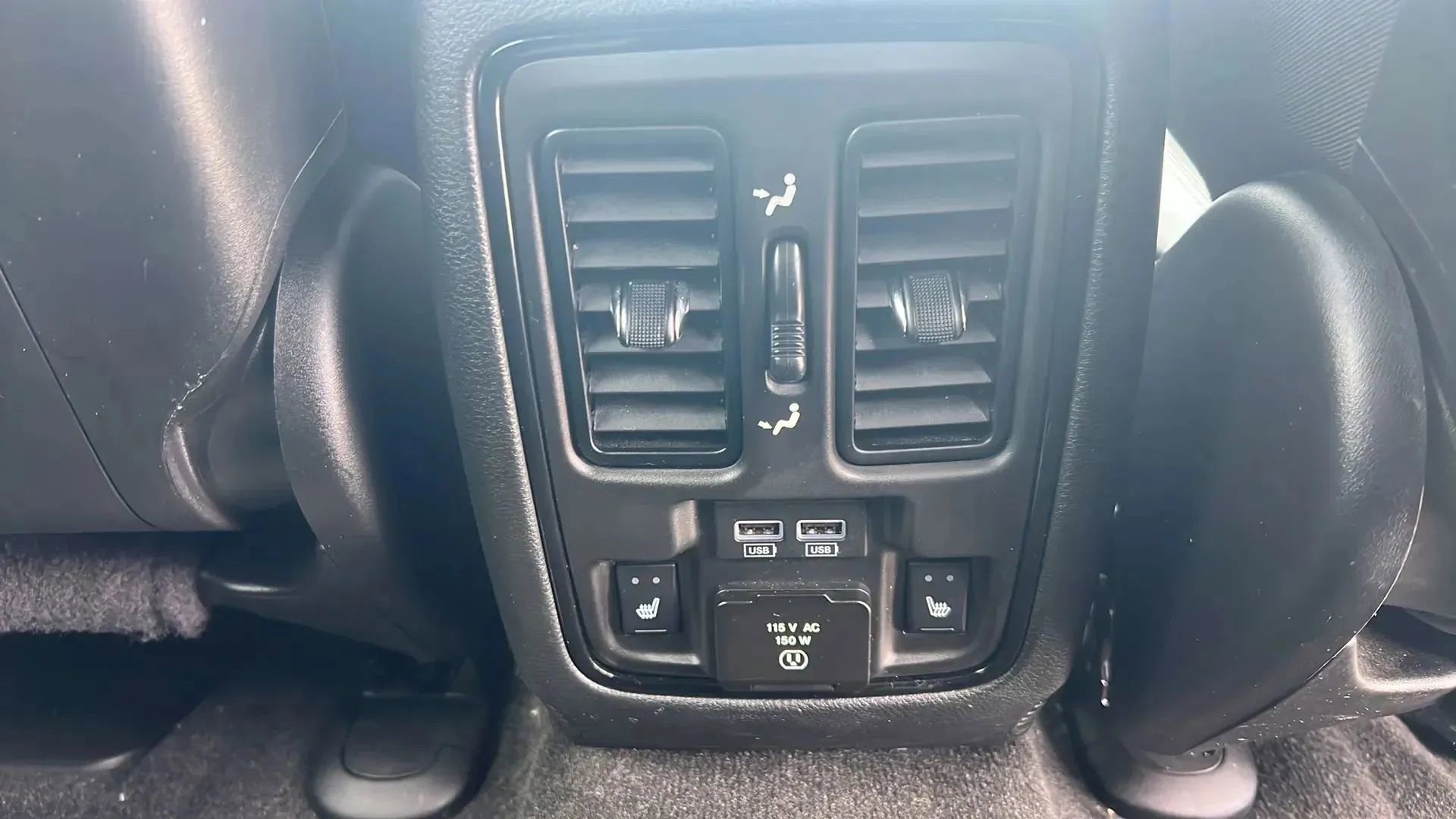 Used 2021 Dodge Durango R/T w/ Technology Group AWD/4WD image 7
