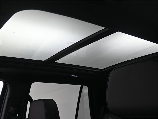 Used 2026 GMC Yukon Denali w/ Sun & Power Step Package image 22