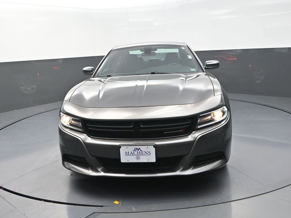 Used 2020 Dodge Charger SXT image 2