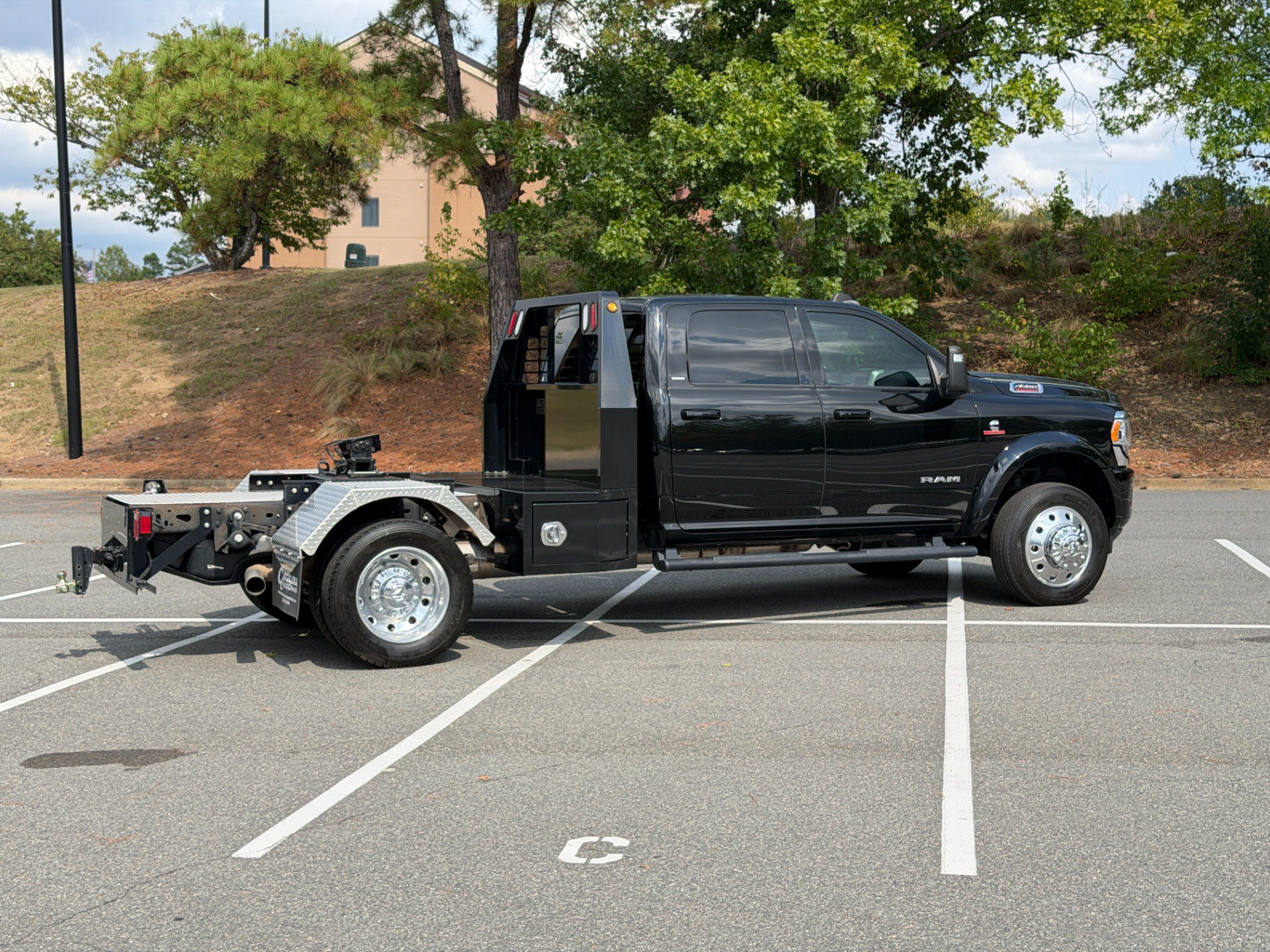 Used 2023 RAM 4500 Laramie AWD/4WD image 13
