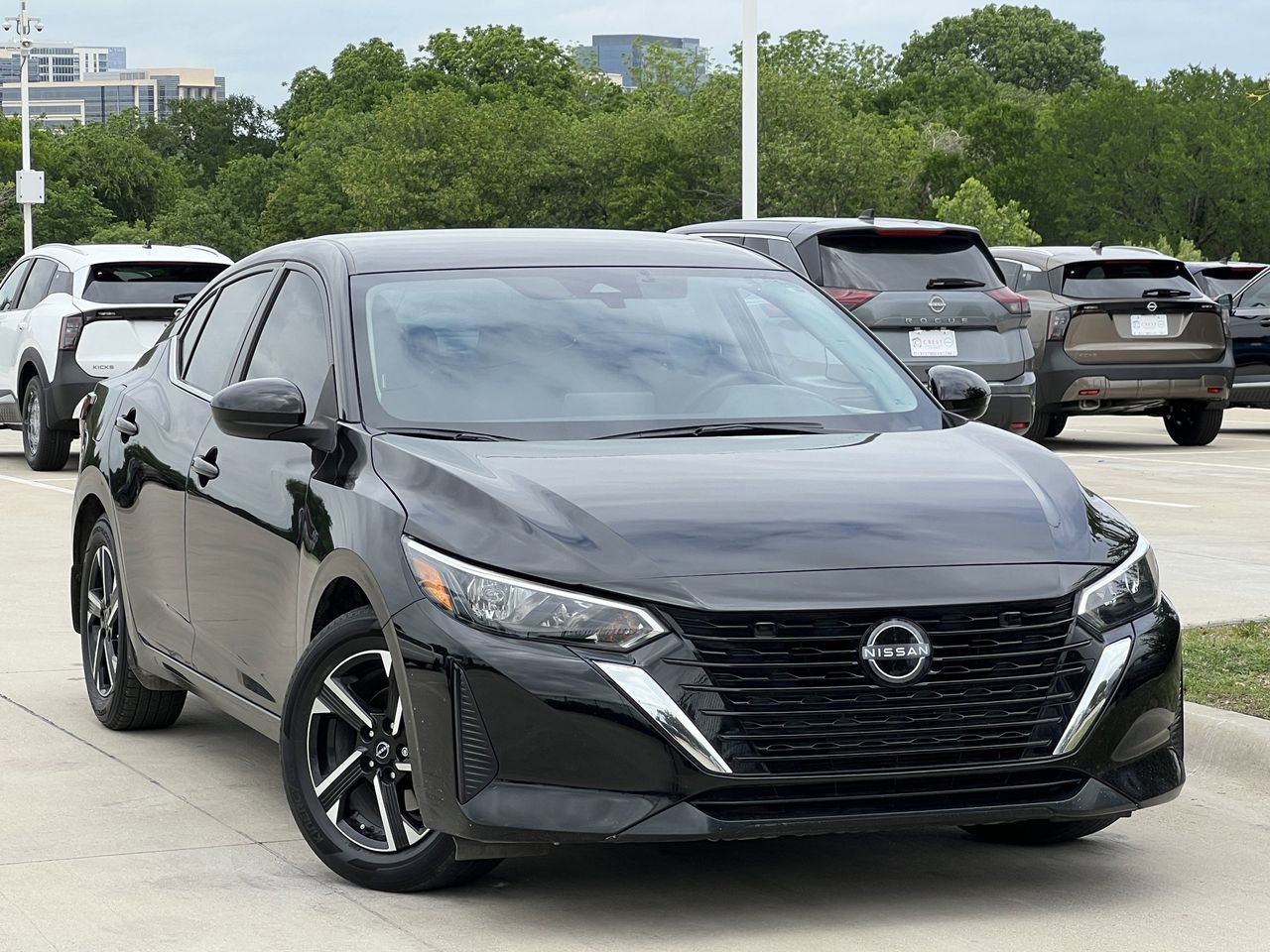 Certified 2025 Nissan Sentra SV FWD image 1