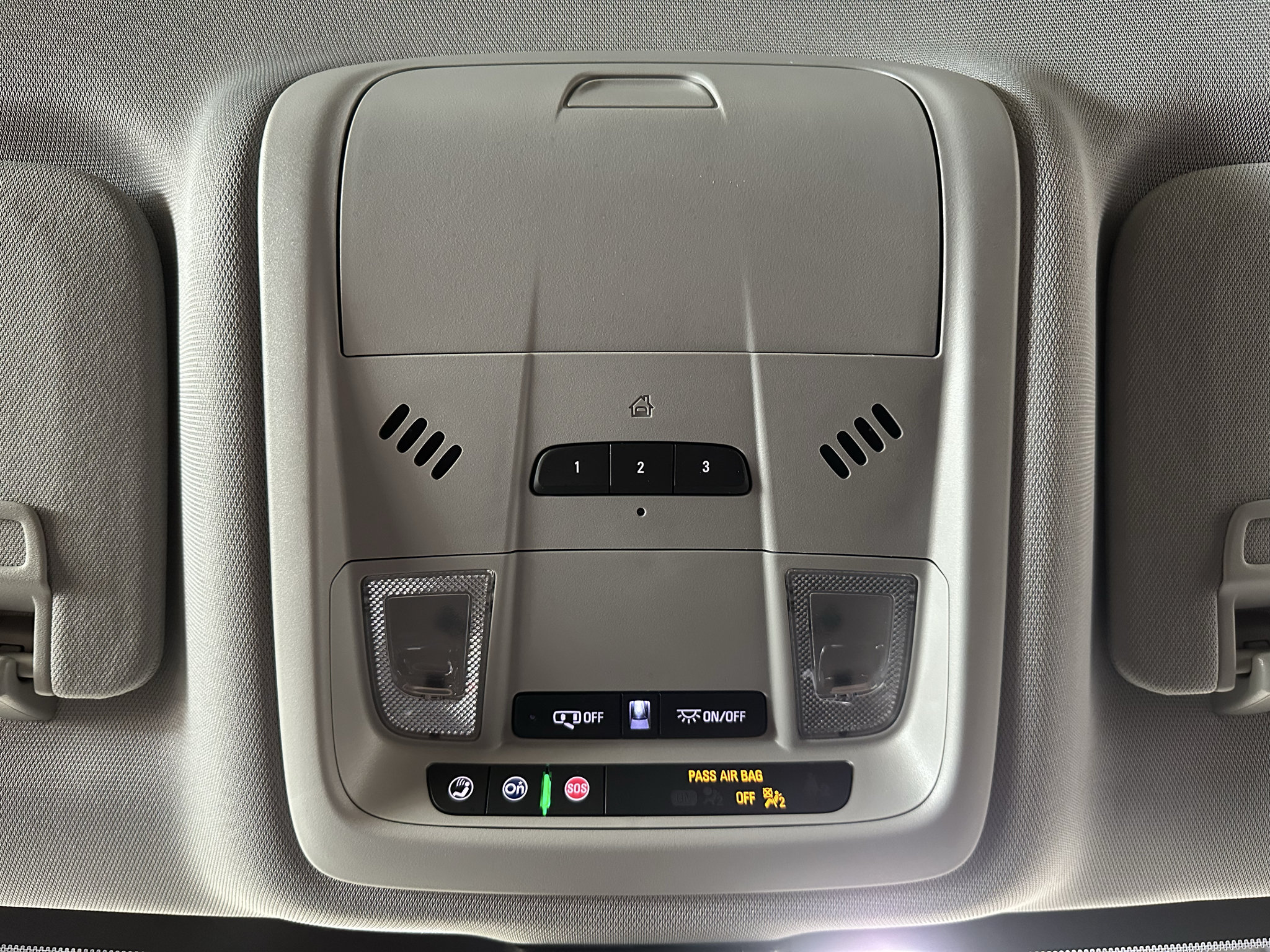 Certified 2025 Chevrolet Blazer LT w/ Convenience Package FWD image 40