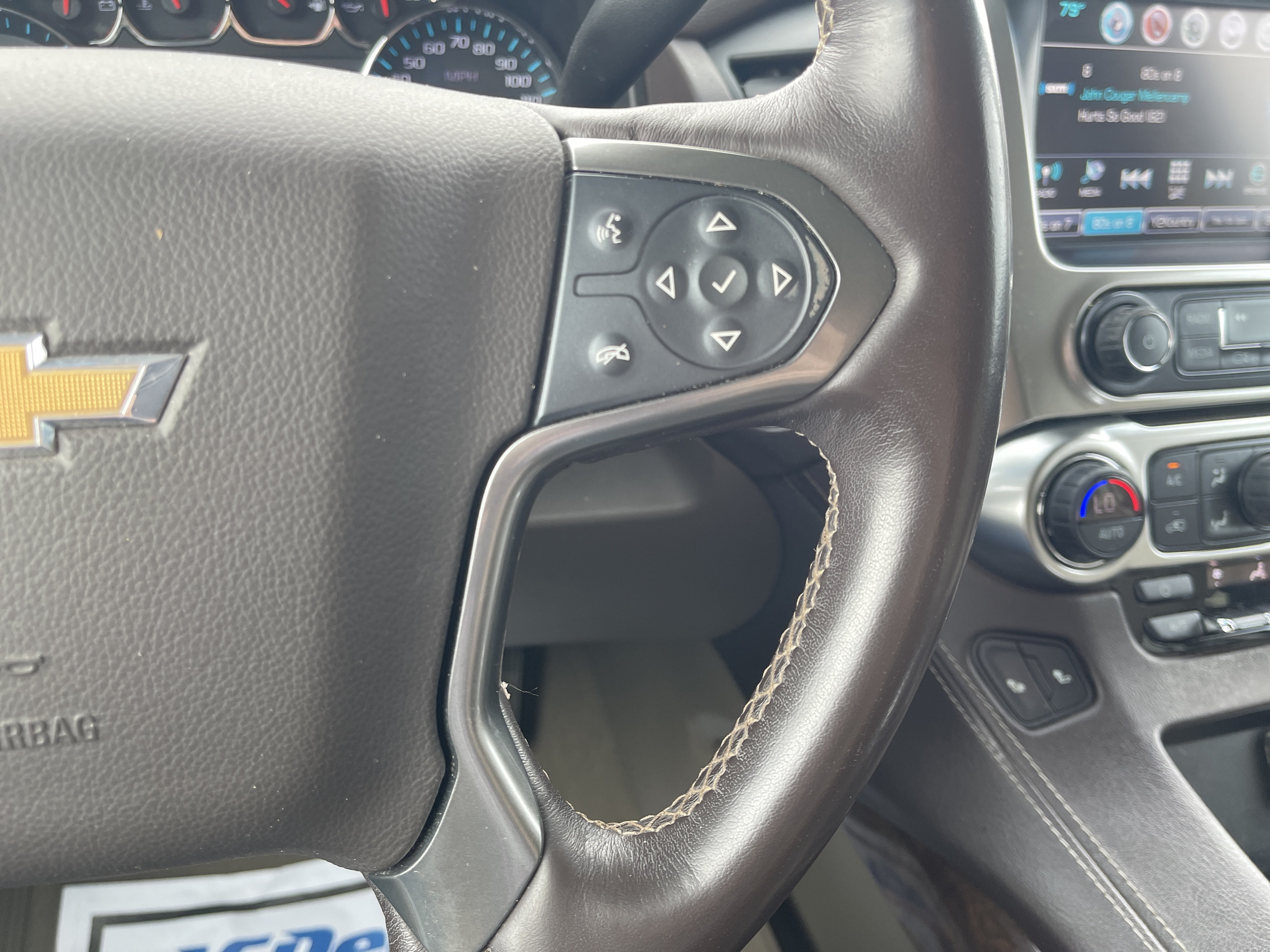 Used 2019 Chevrolet Suburban LT w/ LT Signature Package RWD image 20