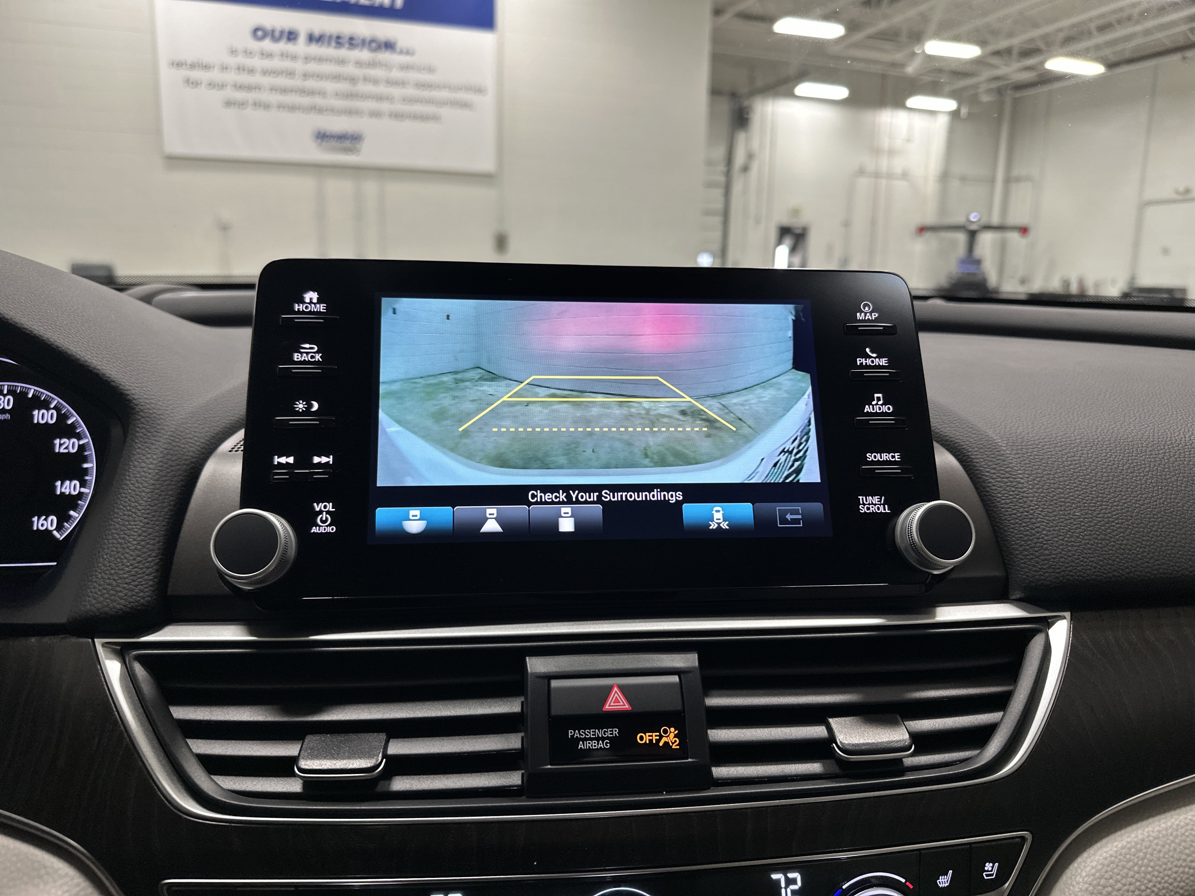 Used 2022 Honda Accord Touring image 25