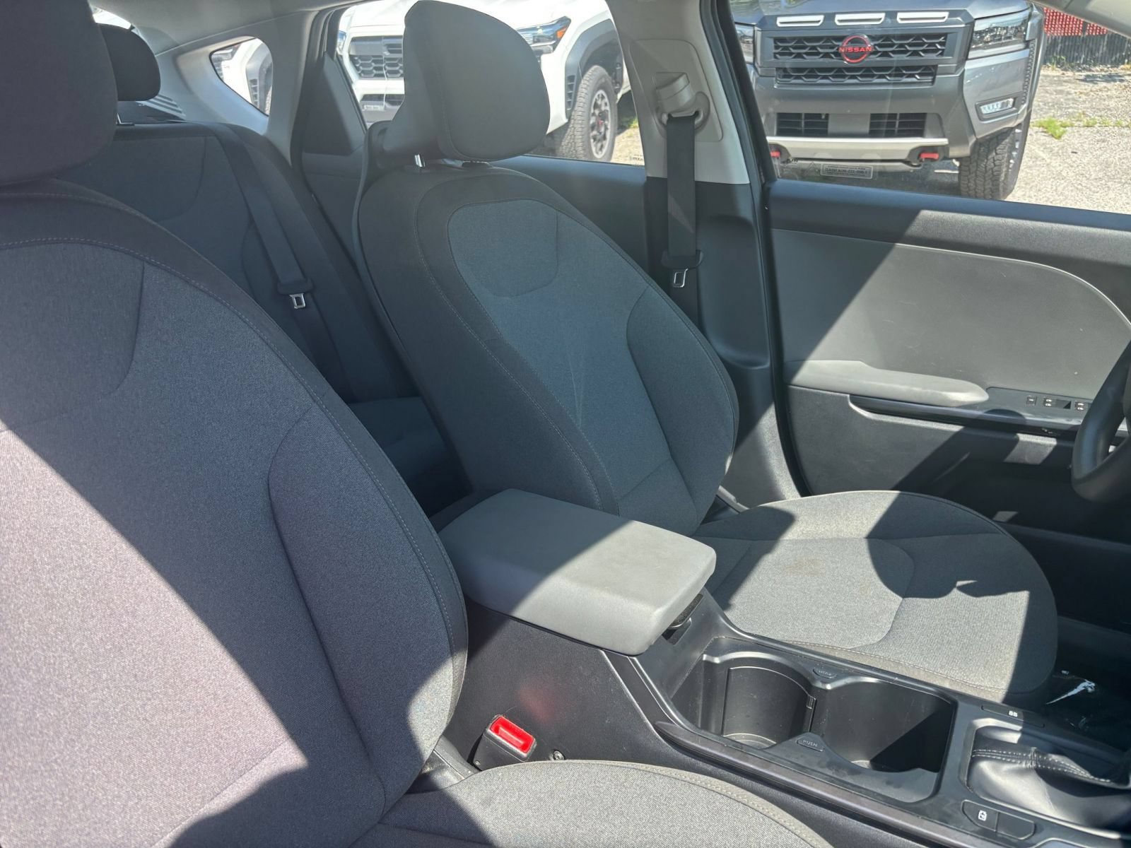 Used 2025 Kia K4 FWD image 31