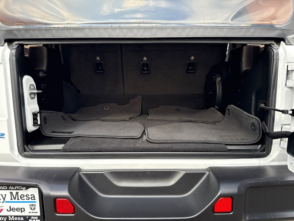 Certified 2023 Jeep Wrangler Unlimited Sahara image 11