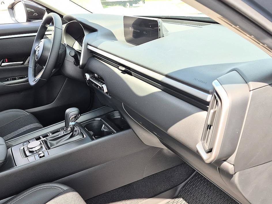 New 2026 MAZDA CX-50 AWD 2.5 S w/ Weather Package image 36