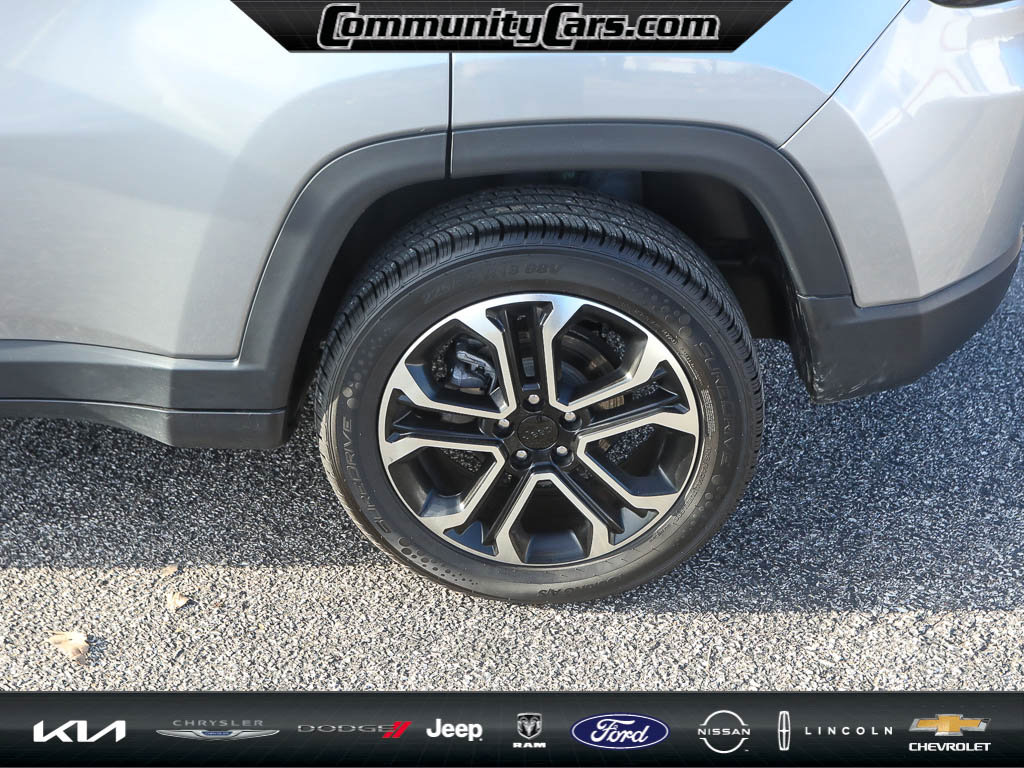 Used 2024 Jeep Compass Limited image 4