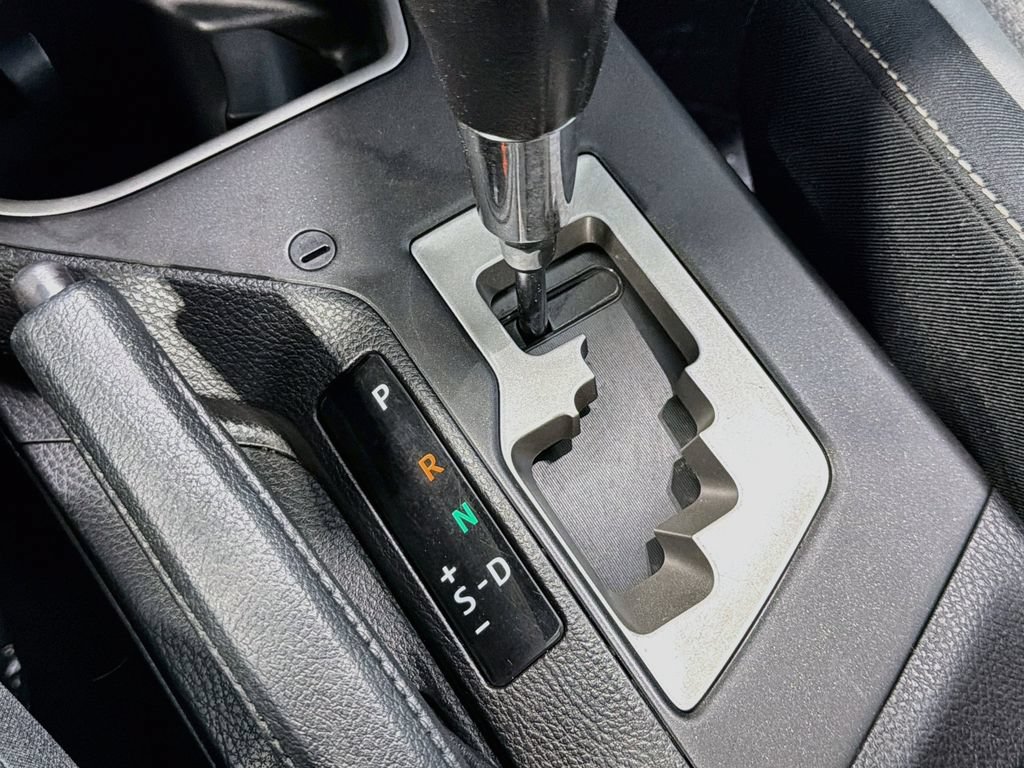 Used 2016 Toyota RAV4 XLE AWD/4WD image 18