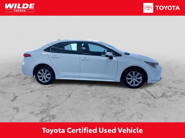 Certified 2025 Toyota Corolla LE image 2