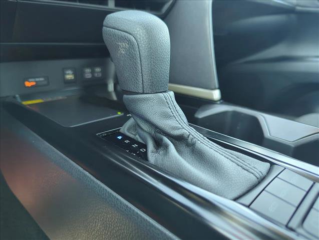 Used 2026 Toyota Camry LE FWD image 11