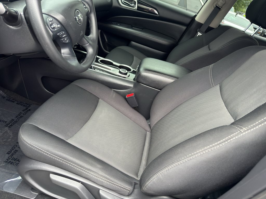 Used 2020 Nissan Pathfinder S AWD/4WD image 13