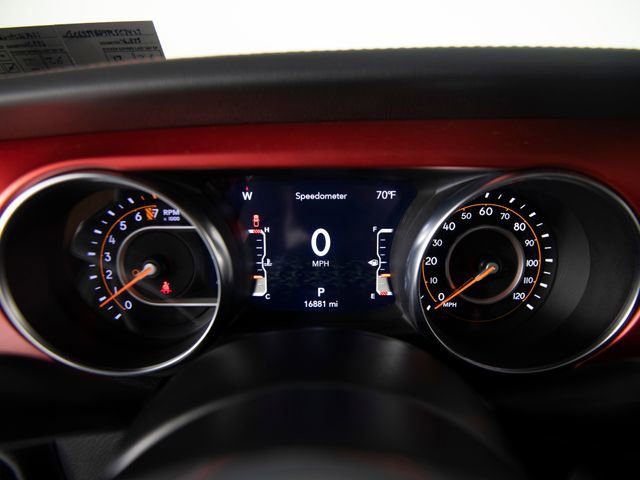 Used 2023 Jeep Gladiator Rubicon w/ Cold Weather Group image 15