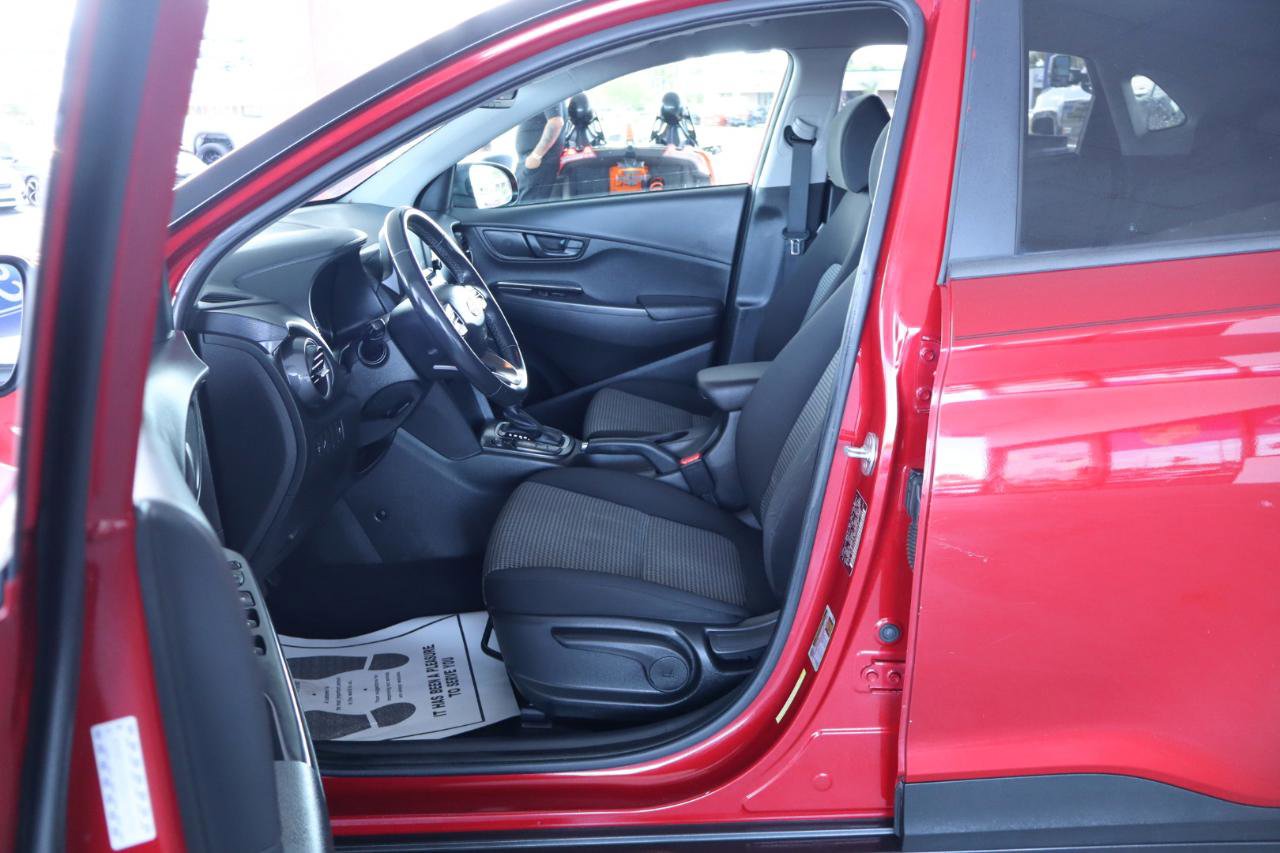 Used 2018 Hyundai Kona SEL FWD image 15