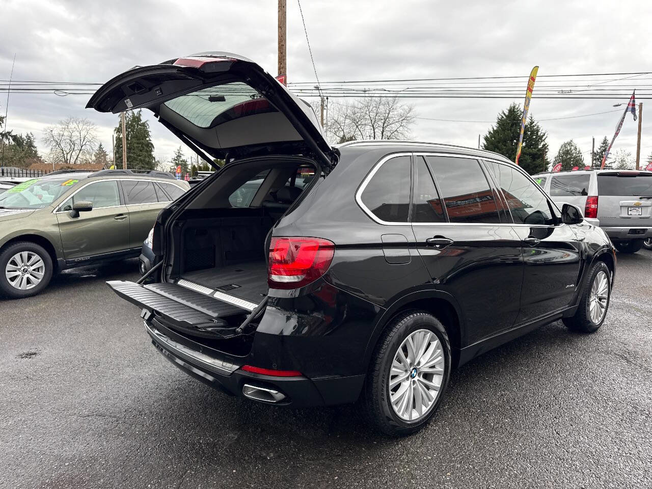 Used 2016 BMW X5 xDrive40e image 12
