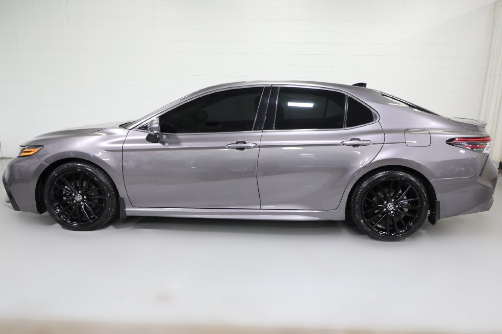 Used 2023 Toyota Camry XSE w/ Navigation Package AWD/4WD image 3