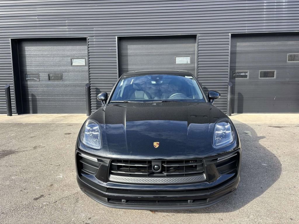 New 2026 Porsche Macan image 13